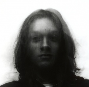 Tribu (Pol), còpia fotogràfica bromur de plata da negatiu 6x6 cm., 2015.